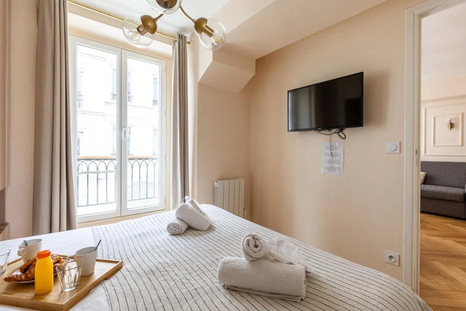 Bluestay 159 - A 2 Paryż